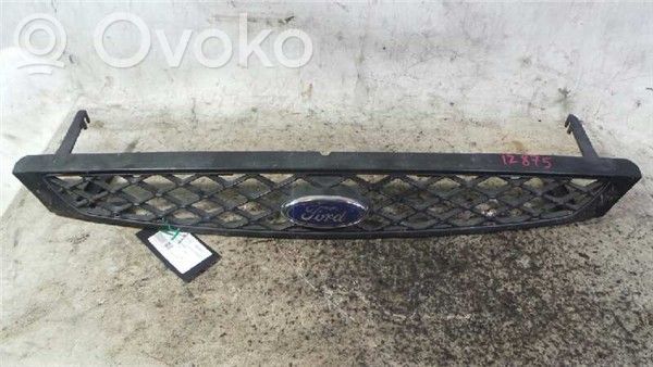 Ford Focus Bonnet/hood grill 