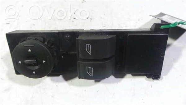 Ford Focus Interruttore di controllo dell’alzacristalli elettrico 
