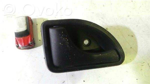 Renault Kangoo I Manecilla interna puerta delantera 