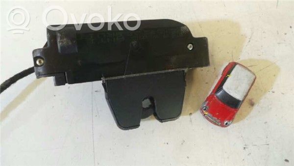 Citroen C4 I Tailgate/trunk/boot lock/catch/latch 