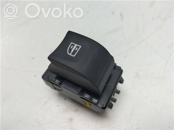 Renault Megane IV Elektrisko logu slēdzis 