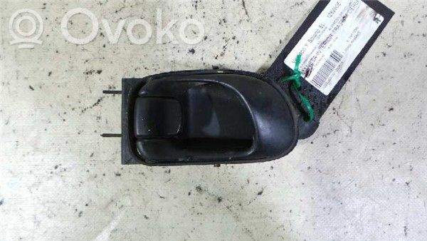 Daewoo Tacuma Manecilla interna puerta trasera 