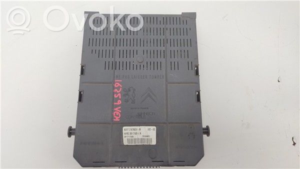 Citroen C4 I Fuse module 