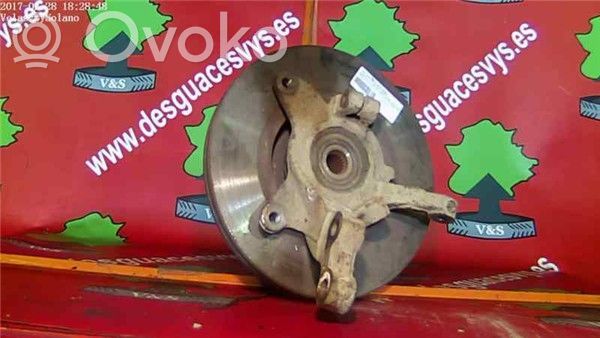 Renault Megane II Front wheel hub spindle knuckle 