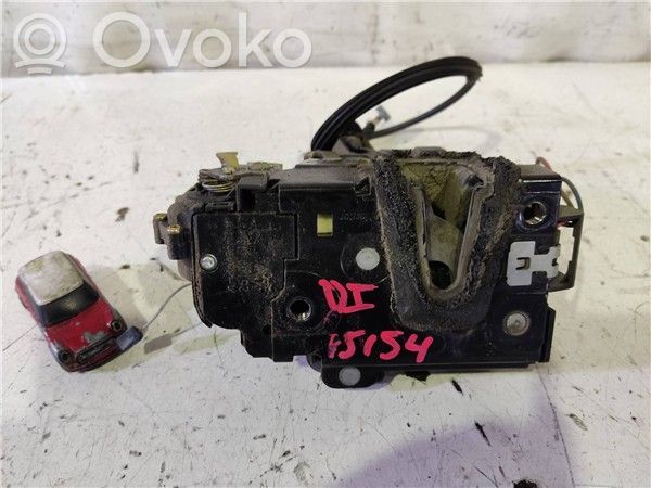 Skoda Fabia Mk1 (6Y) Serratura portiera anteriore 