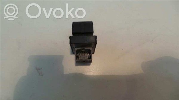 Audi A4 S4 B5 8D Schalter el. Fensterheber 