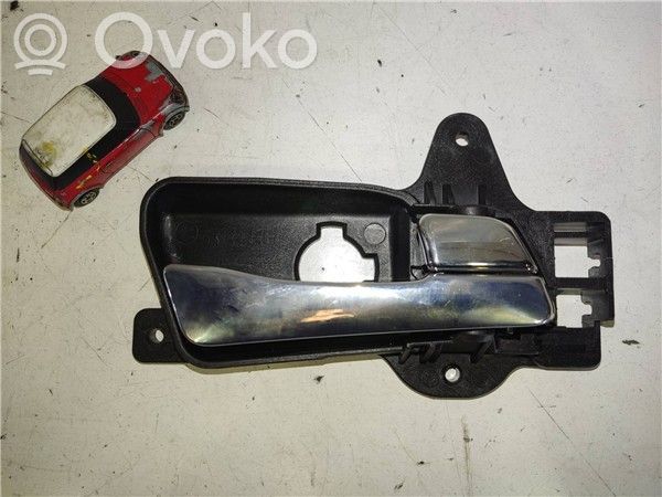 Hyundai i30 Внутренняя ручка 