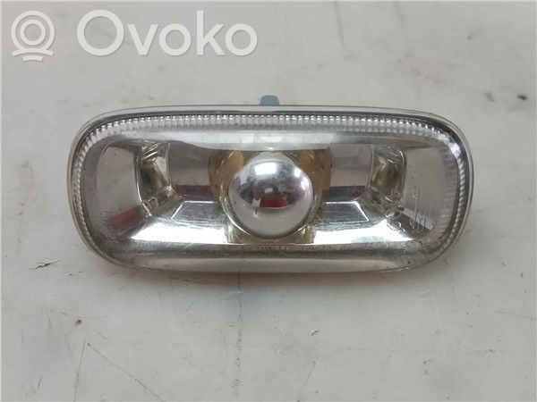Audi A4 S4 B6 8E 8H Front indicator light 