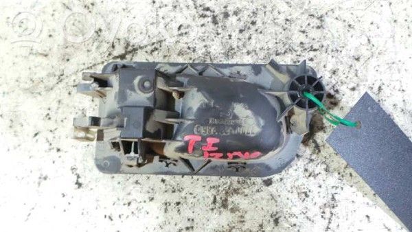Renault Laguna I Galinė atidarymo rankenėlė vidinė 