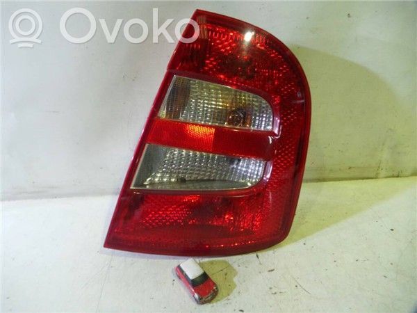 Skoda Fabia Mk1 (6Y) Lámpara de faros/luces traseros 