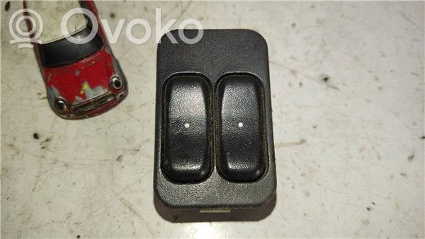 Opel Combo C Electric window control switch 