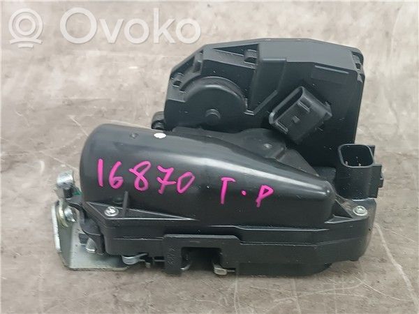 KIA Carnival Spyna galinio dangčio 