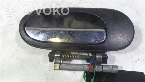 Nissan Almera Tino Rankena atidarymo išorinė 