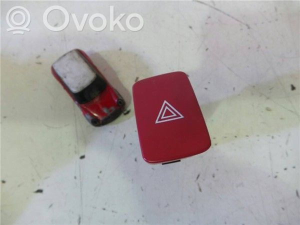 Hyundai Tucson JM Avārijas lukturu slēdzis 