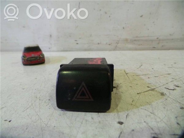 Hyundai Santa Fe Hazard light switch 