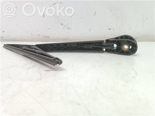 Peugeot 207 Brazo del limpiaparabrisas trasero 