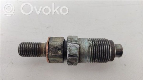 Nissan Terrano Wtryskiwacz paliwa 