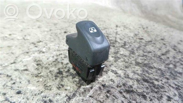 Renault Megane I Electric window control switch 