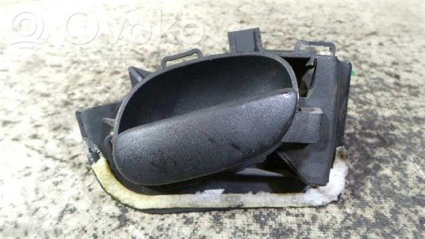 Peugeot 206 Priekinė atidarymo rankenėlė vidinė 
