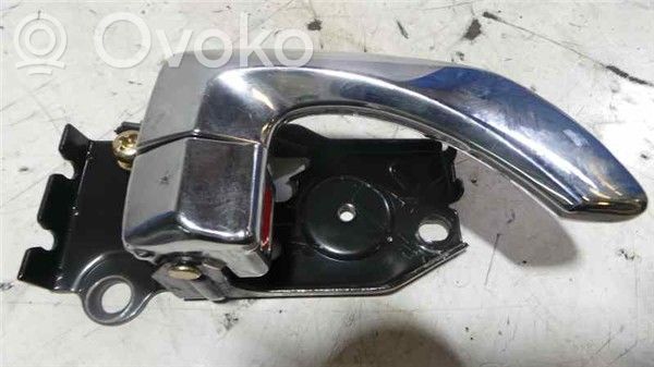 Hyundai Santa Fe Manecilla interna puerta delantera 