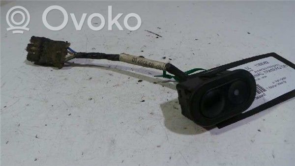 Opel Frontera A Elektrinių langų jungtukas 