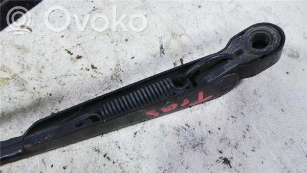 Ford Focus Rear wiper blade arm 