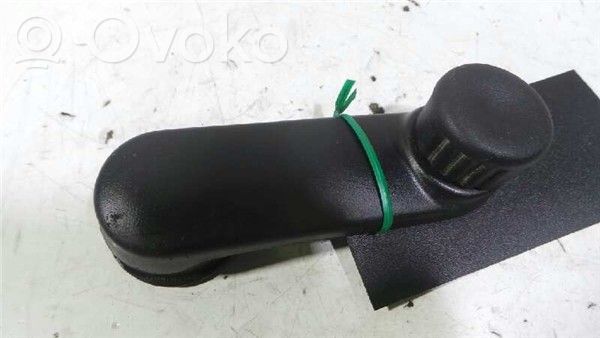 Renault Clio IV Rear door interior handle 