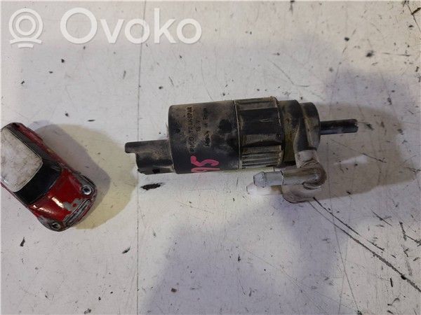 Nissan Terrano Bomba del líquido limpiaparabrisas luna delantera 