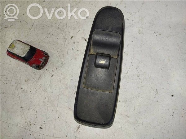 Citroen C4 Grand Picasso Elektrisko logu slēdzis 