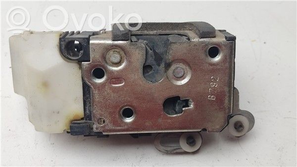 Alfa Romeo GT Etuoven lukko 