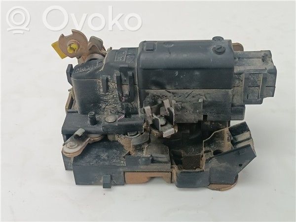 Renault Kangoo I Zamek drzwi przednich 