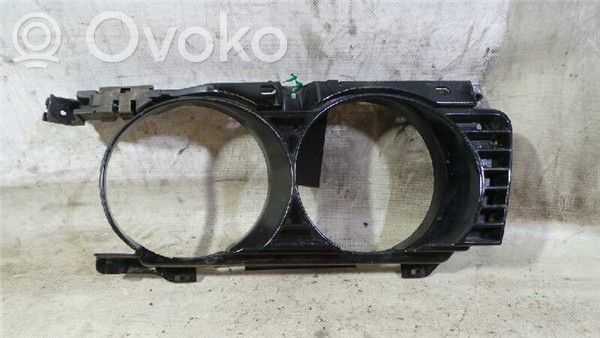 BMW 5 E34 Ajovalon valaisimen alalista 