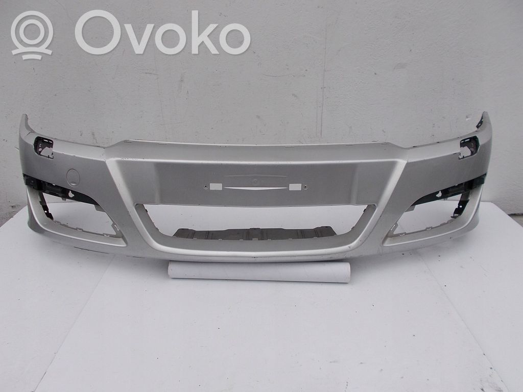 Opel Astra H Etupuskuri 