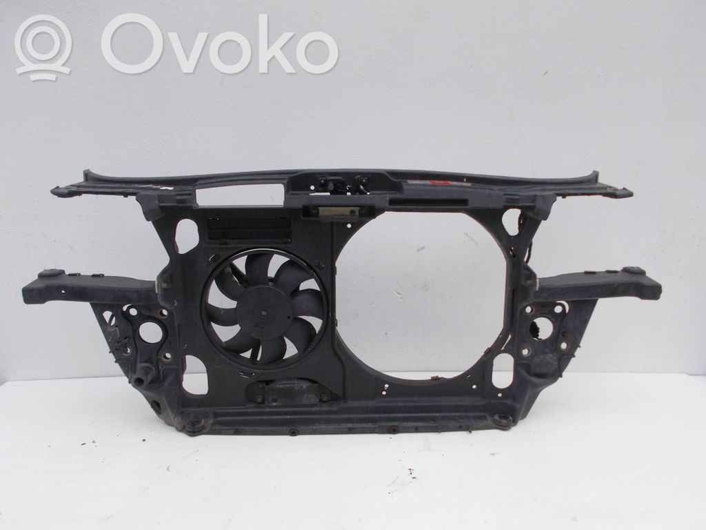 Audi A6 S6 C5 4B Radiatoru panelis 
