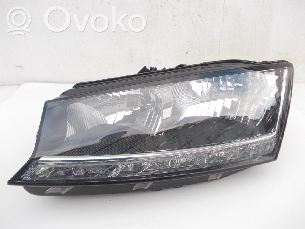 Skoda Fabia Mk3 (NJ) Lampa przednia 