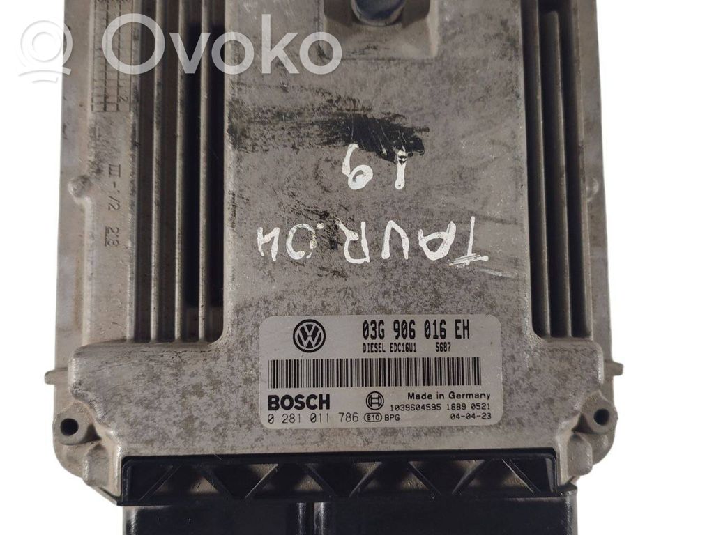 Volkswagen Touran I Engine control unit/module 