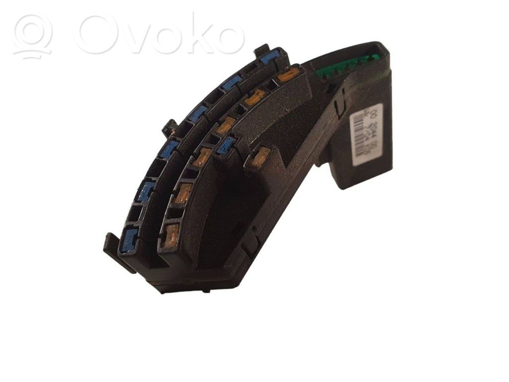Volkswagen Golf V Steering angle sensor 