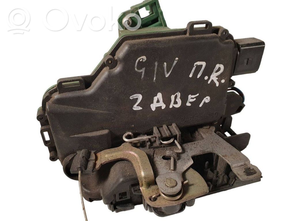 Volkswagen Golf IV Front door lock 