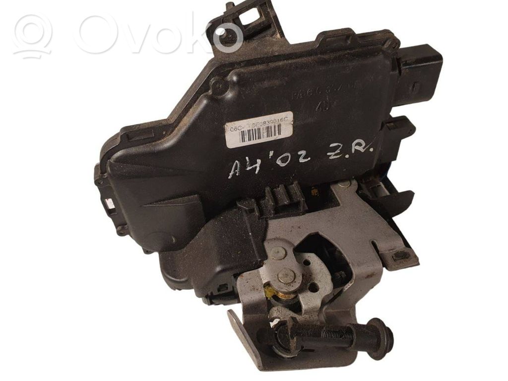 Audi A4 S4 B6 8E 8H Zamek drzwi tylnych 
