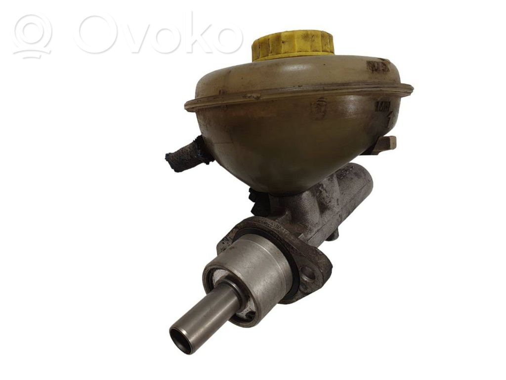 Audi A6 S6 C4 4A Główny cylinder hamulca 