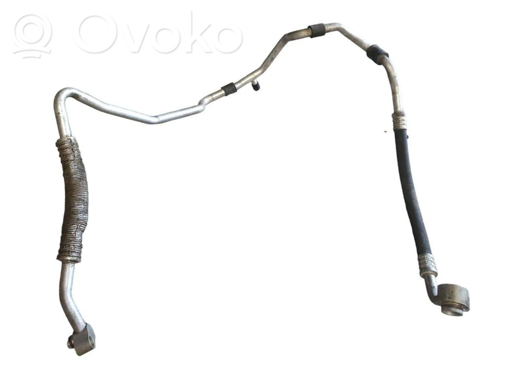 Volkswagen Golf V Ilmastointilaitteen putki (A/C) 