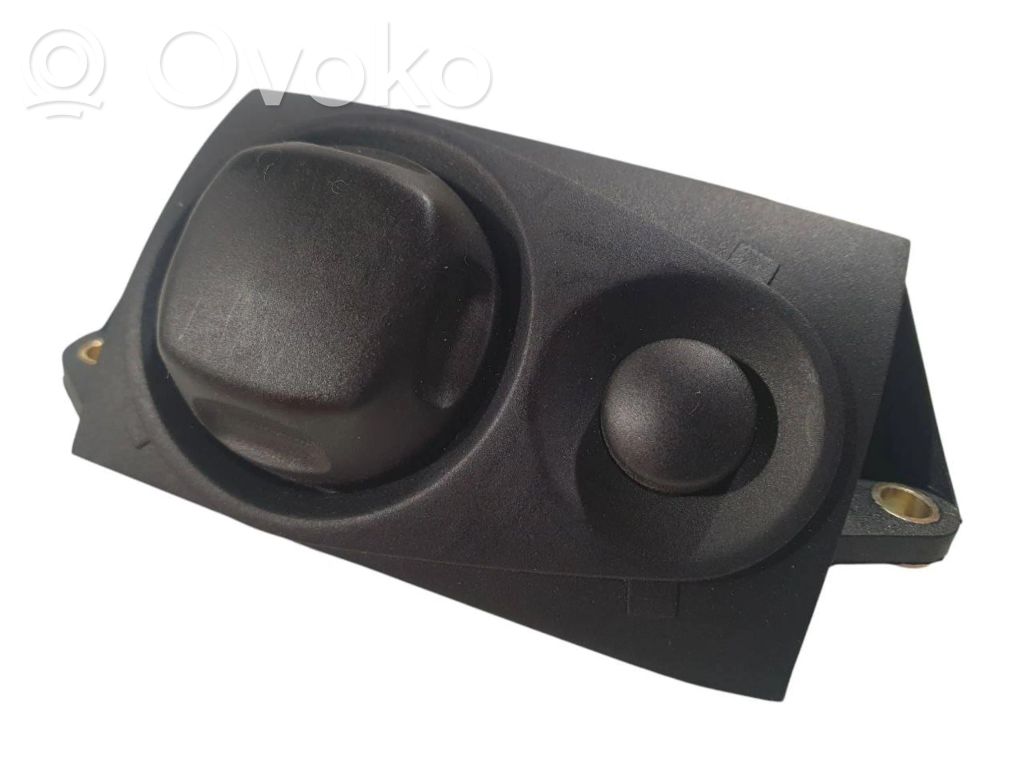 Steering wheel adjustment switch   4E0953551
