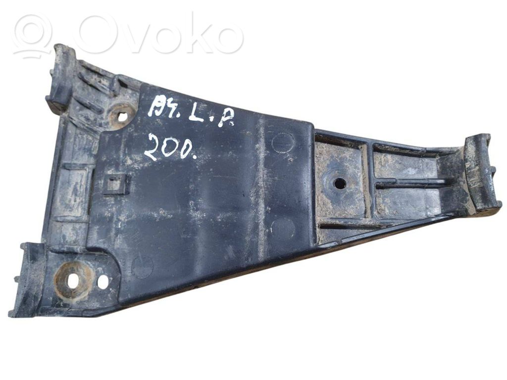 Audi A4 S4 B5 8D Soporte del parachoques delantero 