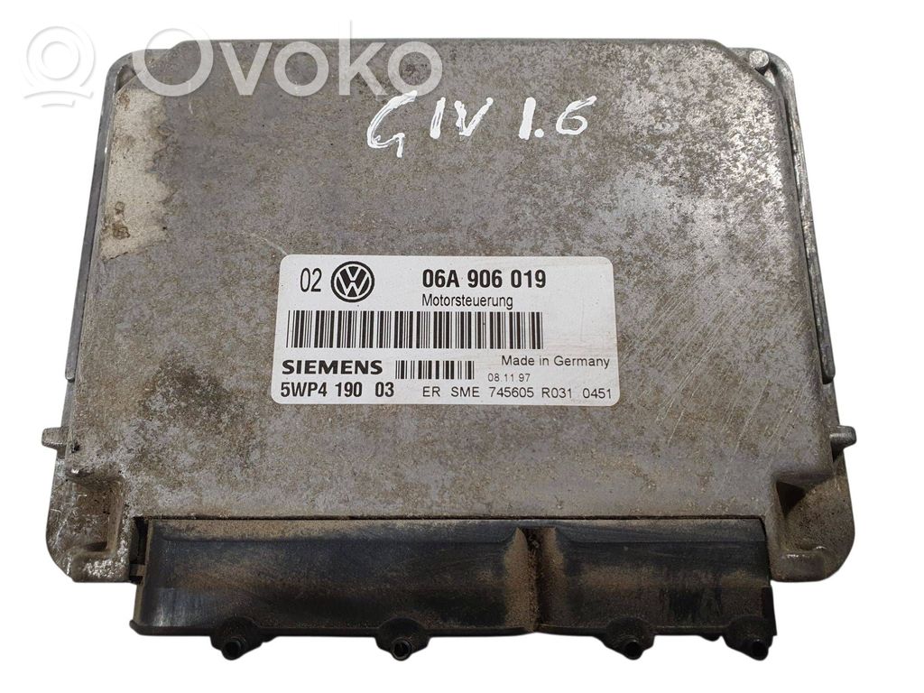Volkswagen Golf IV Unidad de control/módulo del motor 