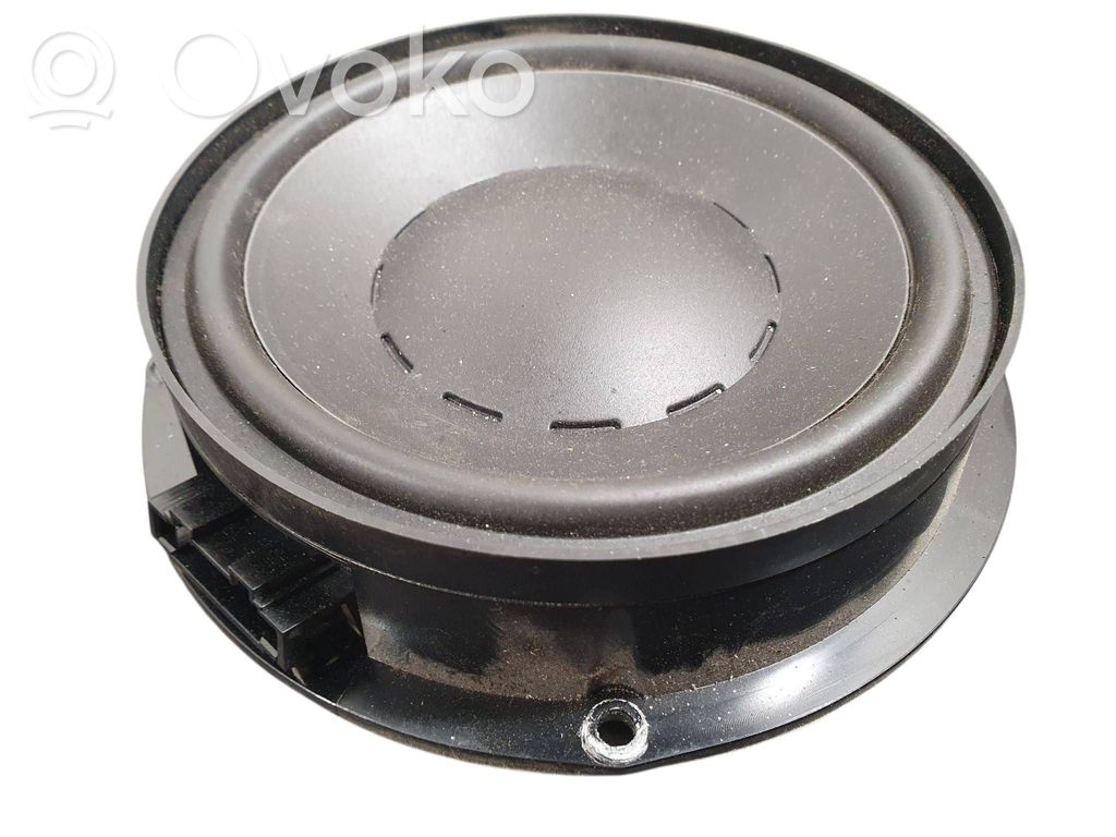 Volkswagen PASSAT B6 Takaoven kaiutin 