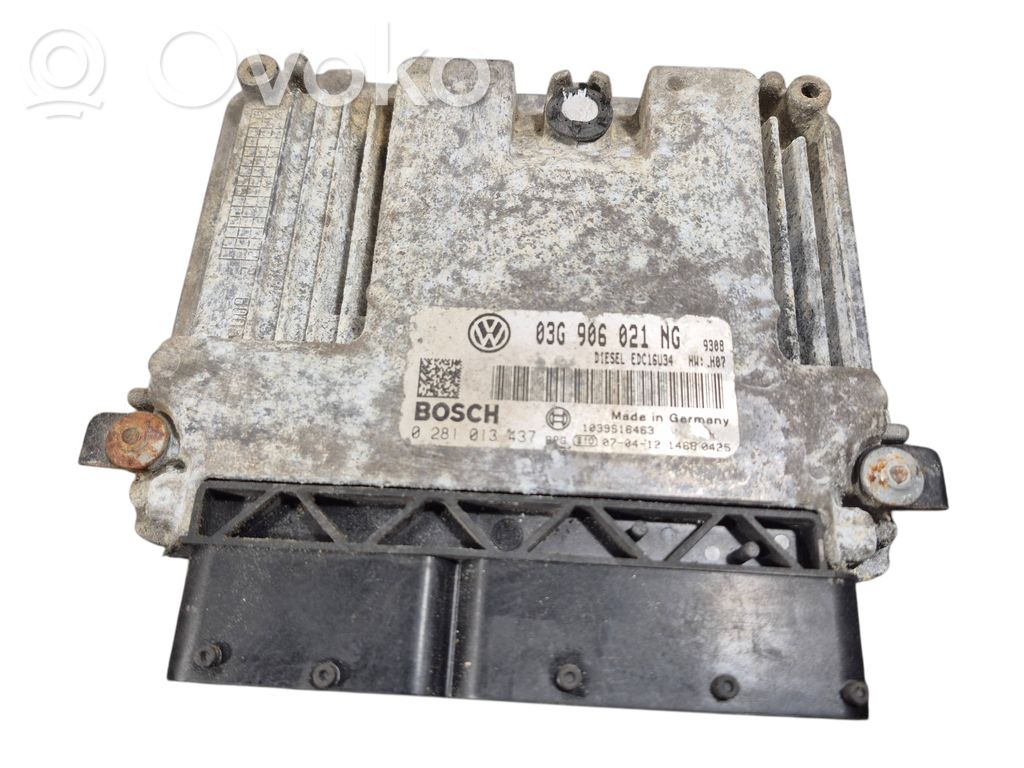 Volkswagen PASSAT B6 Engine control unit/module 