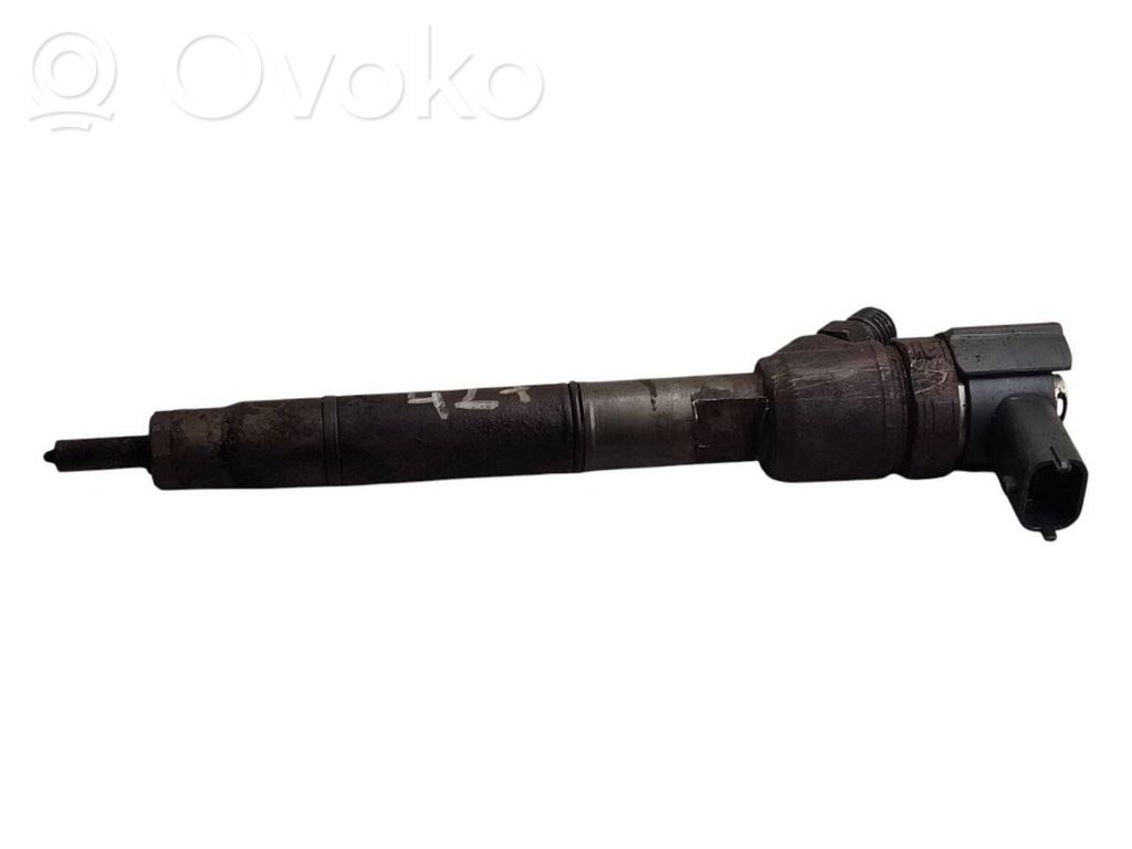 Fuel injector   0445110256,338002A400