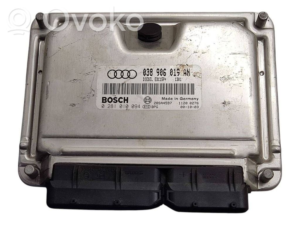 Audi A4 S4 B6 8E 8H Moottorin ohjainlaite/moduuli 