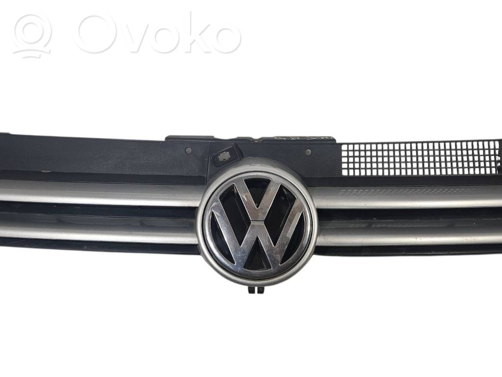 Volkswagen Golf IV Kühlergrill 