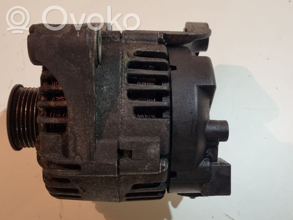 BMW 1 E81 E87 Generator/alternator 